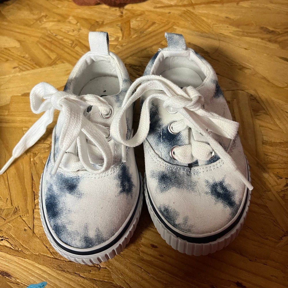 Gymboree tie dye sneakers